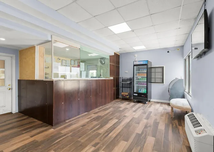 Travel Inn & Suites