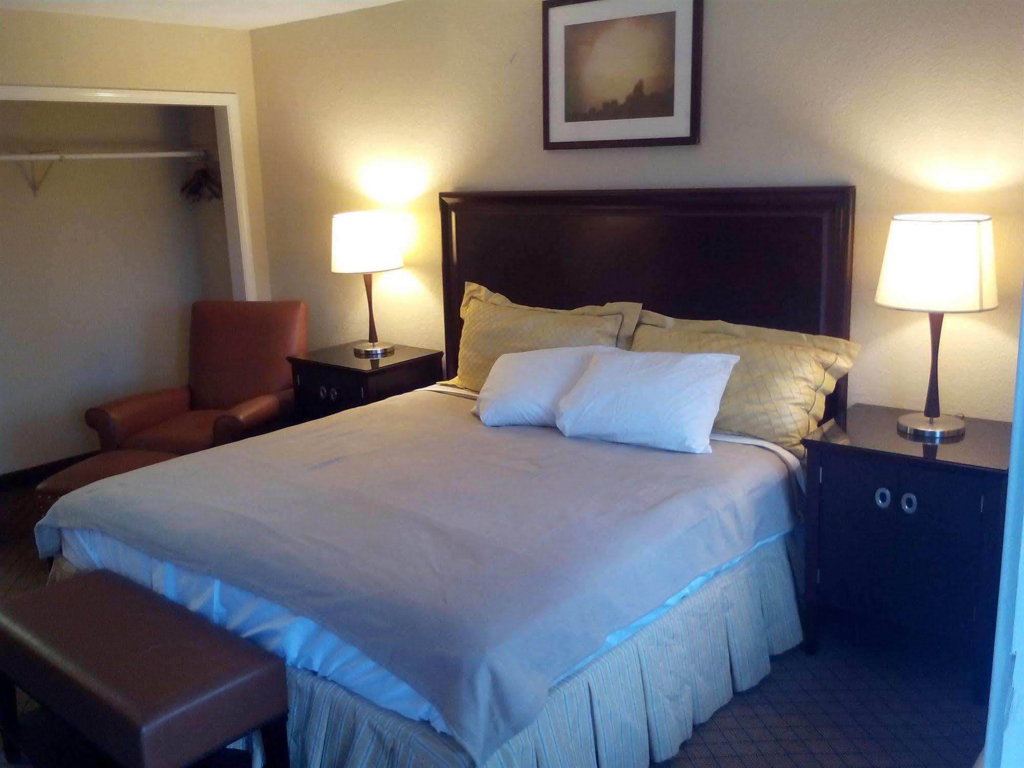 Travel & Motel